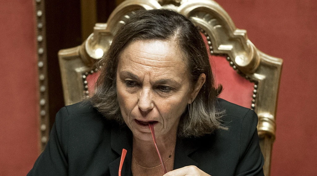 Giorgia Meloni contro Luciana Lamorgese: "Campo profughi d'Europa per colpa sua. Mentre parla, ondata di sbarchi: ora basta"