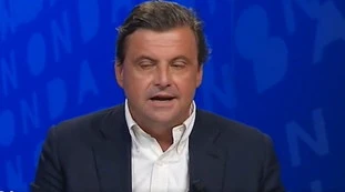 Carlo Calenda, il sindaco fascista che sostiene Emiliano in Puglia? "I campioni dell'antifascismo tutti muti"