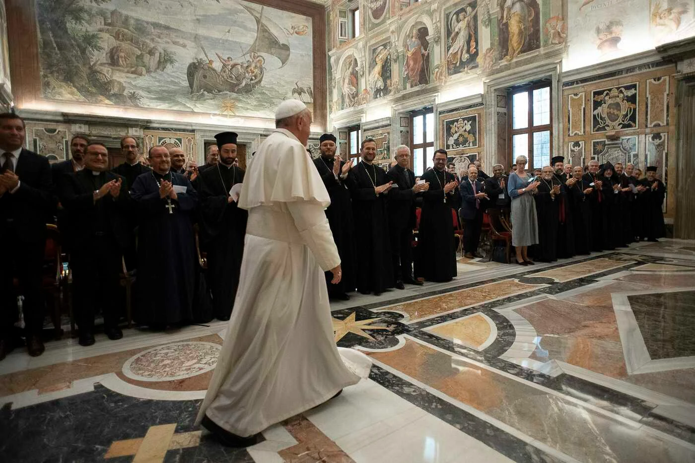 Vaticano, da Papa Francesco in giù tutti per Giuseppe Conte: "La linea del Piave"