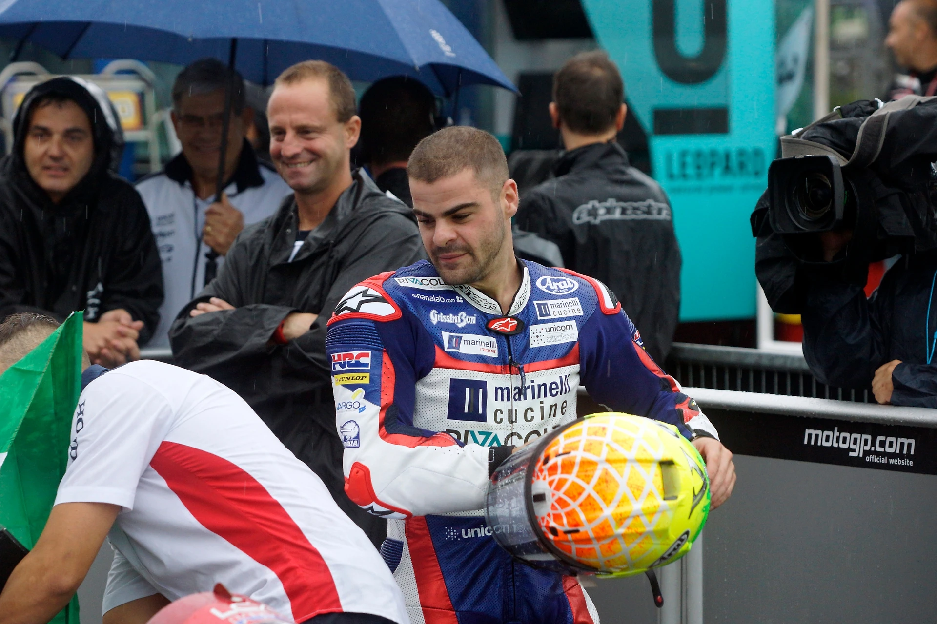Romano Fenati, la Marinelli Snipers Team rescinde il contratto: "Inqualificabile, ci scusiamo per lui"