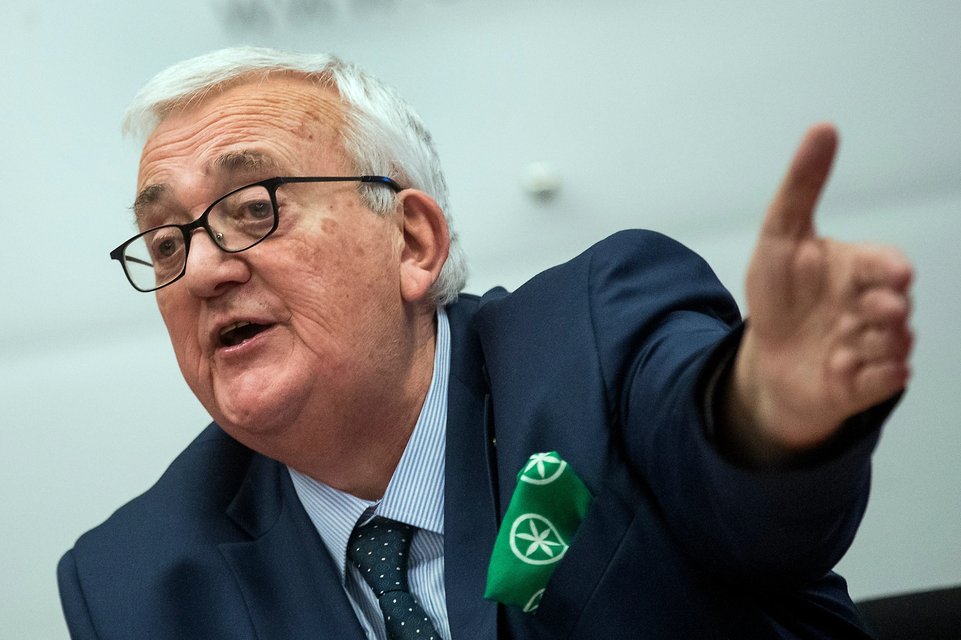 Lega, Mario Borghezio e il terribile sospetto sui guai giudiziari del partito: perché Matteo Salvini trema