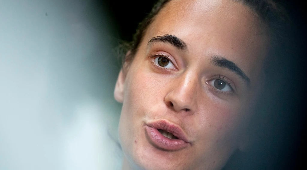 Carola Rackete oltre il delirio contro Matteo Salvini: "Dovete processarlo per istigazione a delinquere"