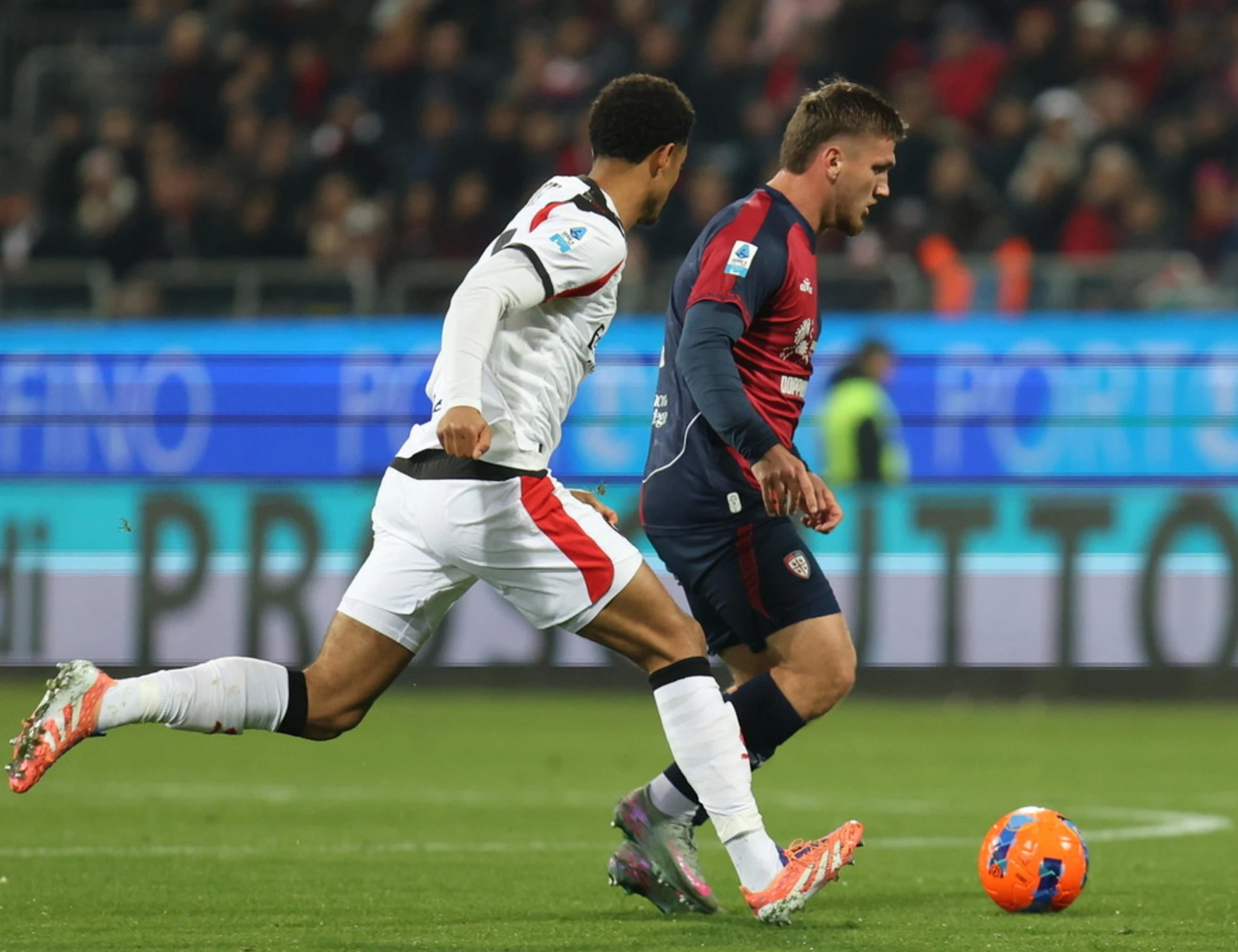 Milan, battuto il Cagliari di corto muso: la decide Rafa Leao