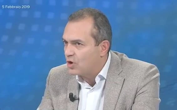 Luigi Di Maio umiliato pure da Luigi De Magistris: "Geniale, ecco dove ha portato Matteo Salvini"