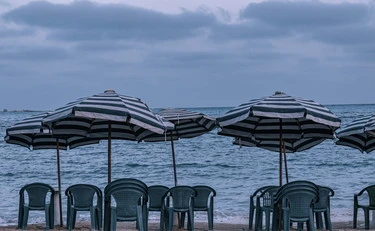 Omicidio sulla spiaggia di Savona , morto un 37 accoltellato, caccia al killer