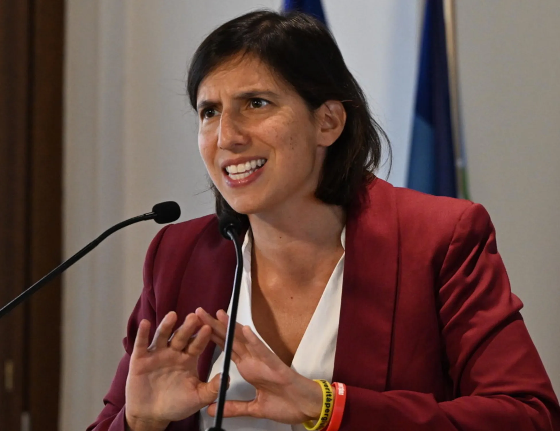 Leggi l'articolo: &quot;Brutto inizio di settimana&quot;: FdI gela Elly cos&igrave; <span style="color: rgb(153, 0, 0);">Guarda</span>