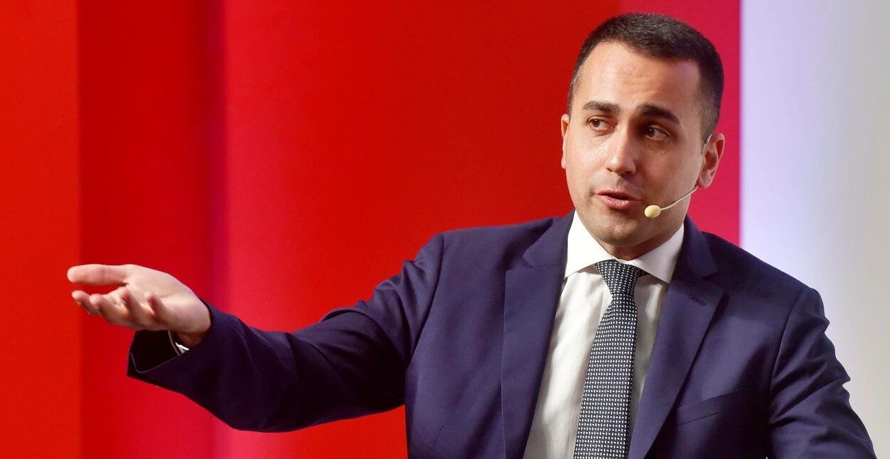 Luigi Di Maio, l'offerta ai dissidenti del M5S: dentro il governo tre loro ministri