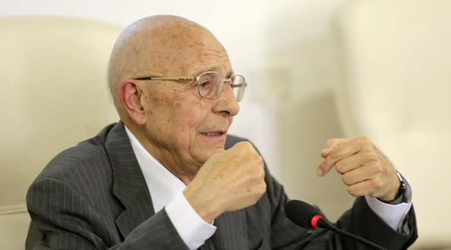 Stato d'emergenza, Sabino Cassese: "Scelta pericolosa, urgenza non è emergenza". Il plauso di Salvini e Meloni