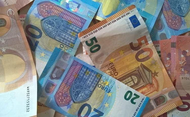  Consumi sopra il record del 2007 Italiani pazzi per hi-tech e cultura