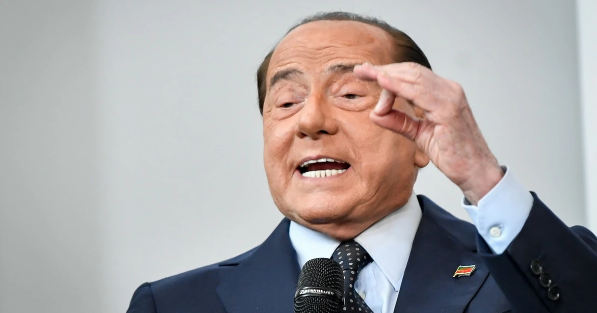 Silvio Berlusconi apre al governo dei migliori: "Nessuno detta la linea a Forza Italia. Il nome del premier l'ultimo dei problemi"