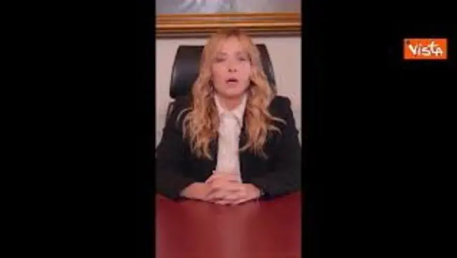 Leggi l'articolo: Meloni: Manifestare un diritto, devastare le nostre città no. Nuove misure per contrastare violenza