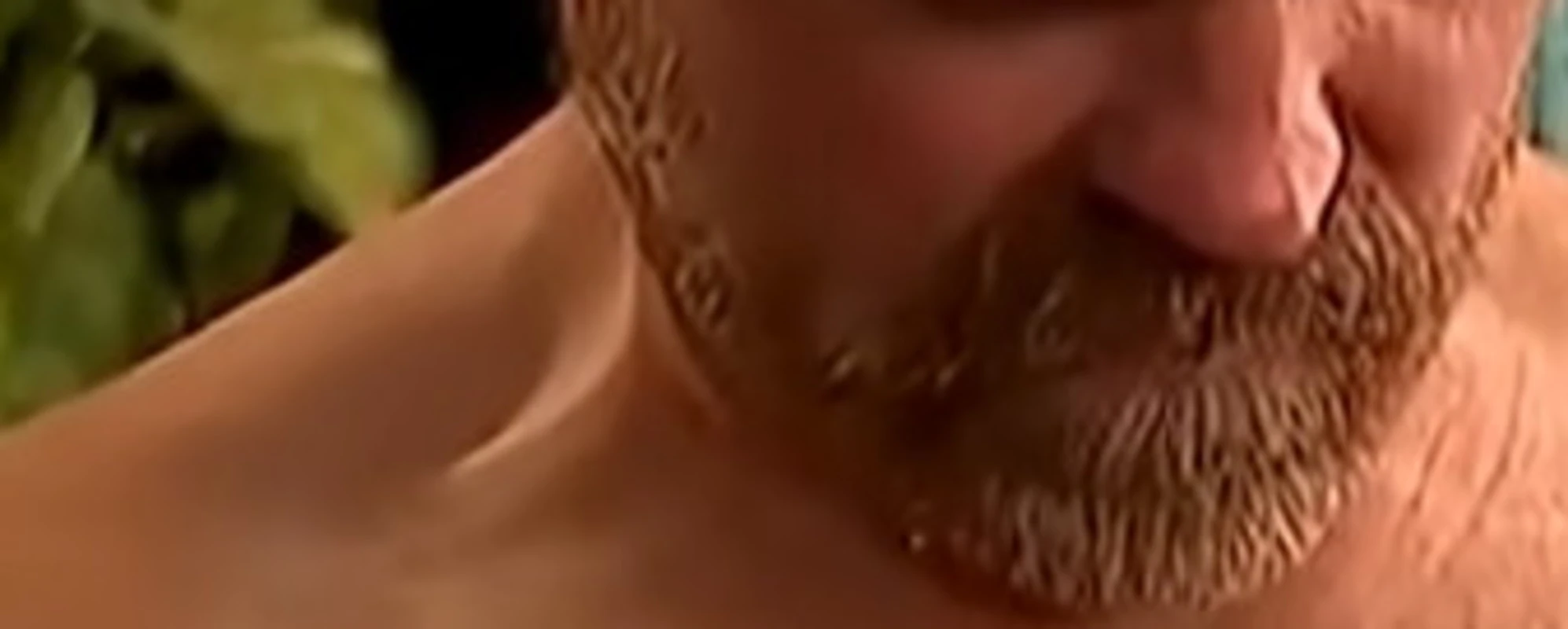 Il tatuaggio nazista: scandalo a sinistra, chi è questo candidato