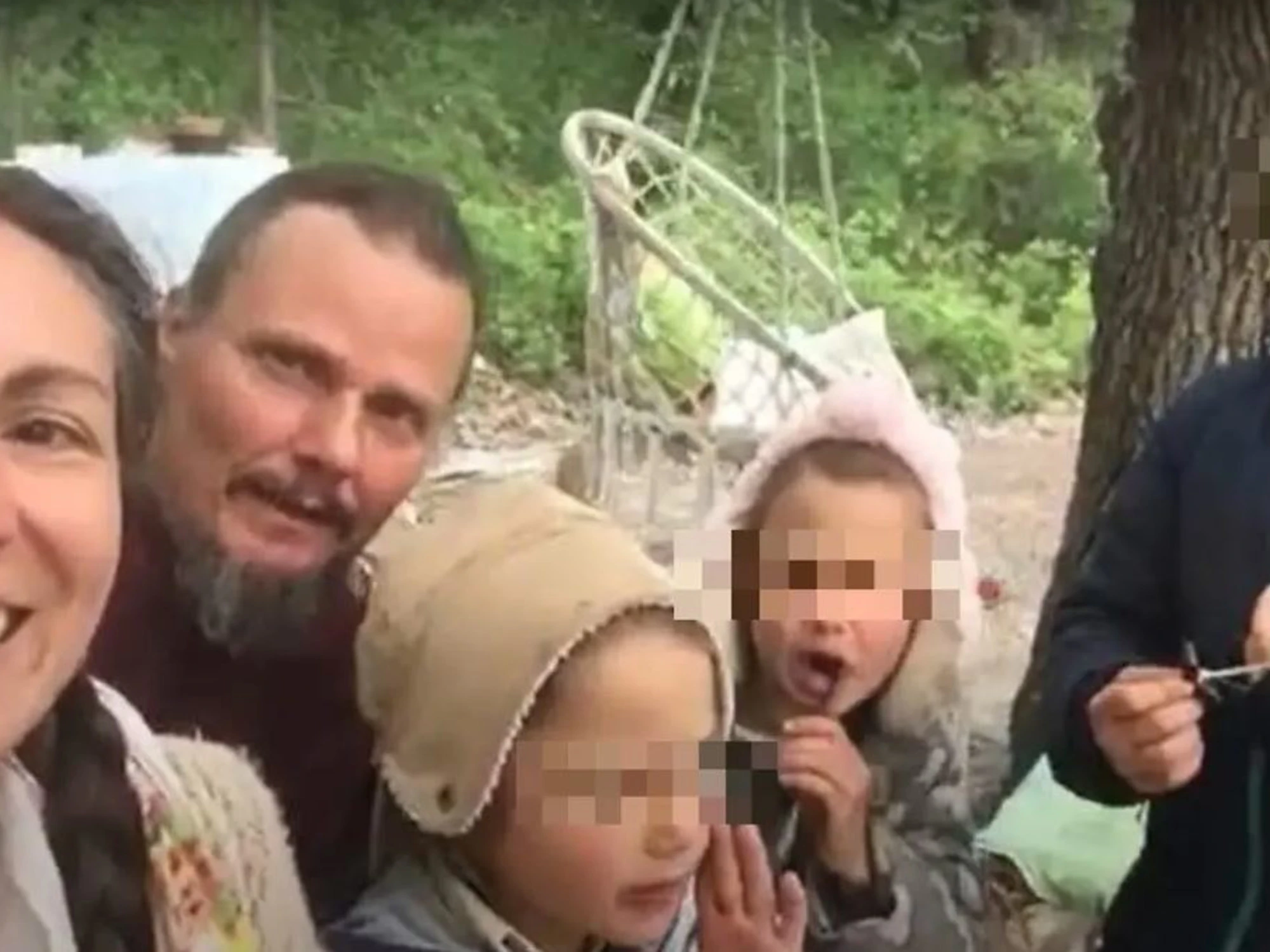 Famiglia nel bosco, "crini d'asino": la frase della madre dietro il verdetto-choc