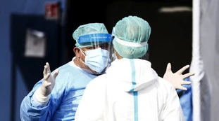 Coronavirus, bollettino 25 gennaio: 9.500 contagiati e 420 morti, nuova impennata di ricoveri