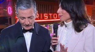 John Travolta, Fiorello al Tg1 prima del Festival: la frase che cambia tutto