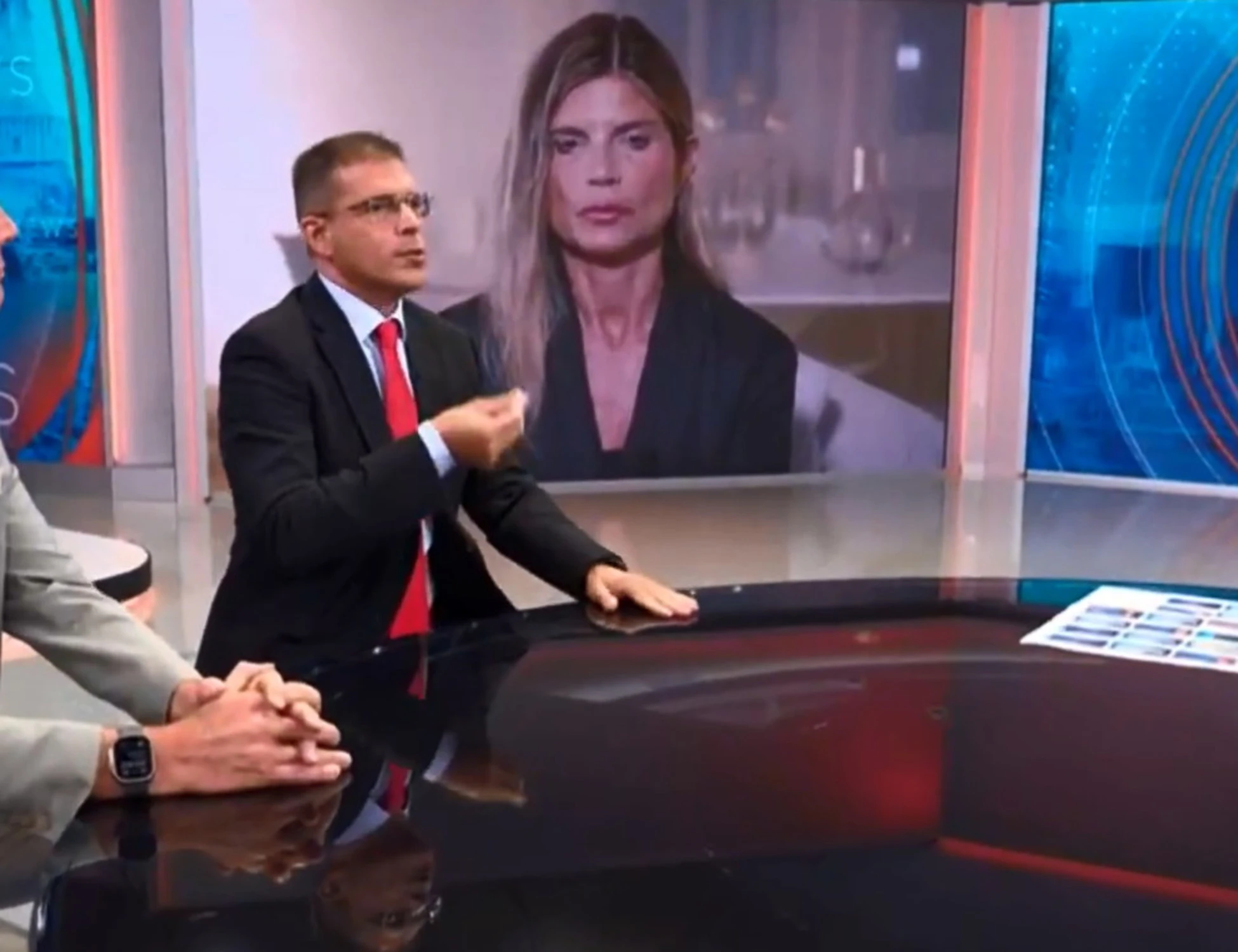 4 di Sera, Capezzone annienta la sinistra: "Perché è poco credibile"