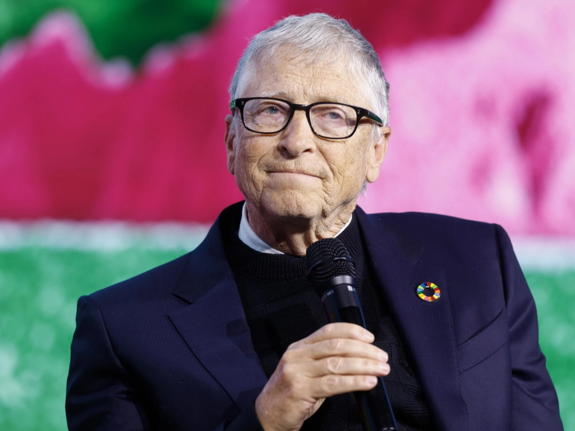Epstein, documenti-choc su Bill Gates: "Prostitute e malattie veneree"