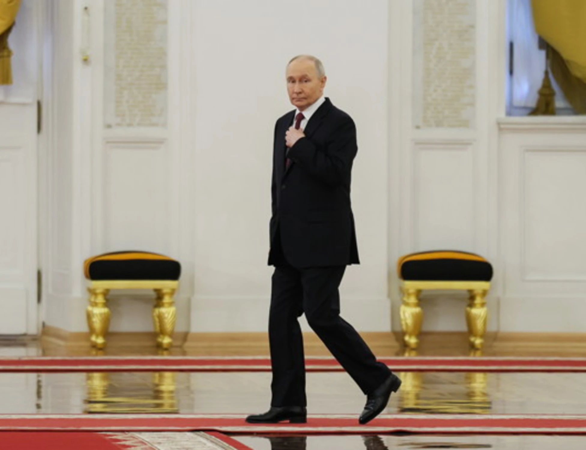 Cremlino, Vladimir Putin paranoico: "Stop immediato alle telecamere a circuito chiuso"