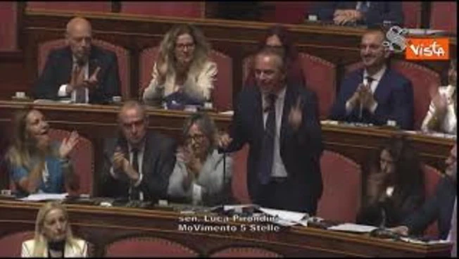 Caso Scarpinato, Pirondini straccia lettera di FdI, caos al Senato. Ronzulli: Aula non è un cestino