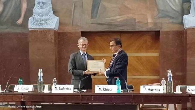 https://media.liberoquotidiano.it/0APthhX2EUYQBjckNLaWHkjfhFcd7_jvoM-M8hU7Nb4/width:800/quality:90/aW1hZ2VzLzIwMjYvMDYvMjMvMTIwNTM0Mjg4LTc4YThhMzJlLTk3NWEtNDUxOS04MDhiLTgzZDM4MmUwNDg2Ni5qcGc.webp