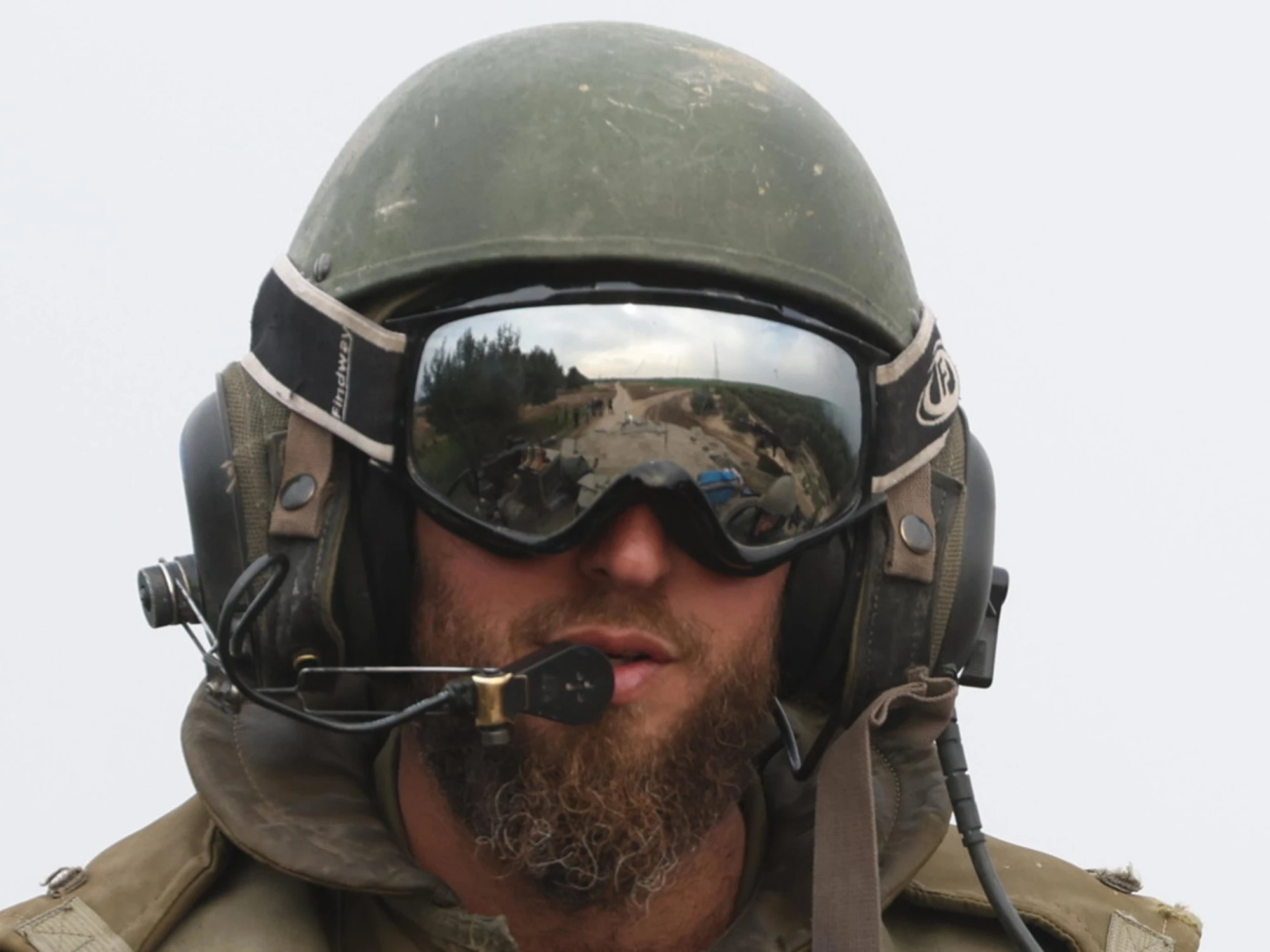 Israele, tank ammassati alle porte di Gaza City: "Pronti all'invasione"