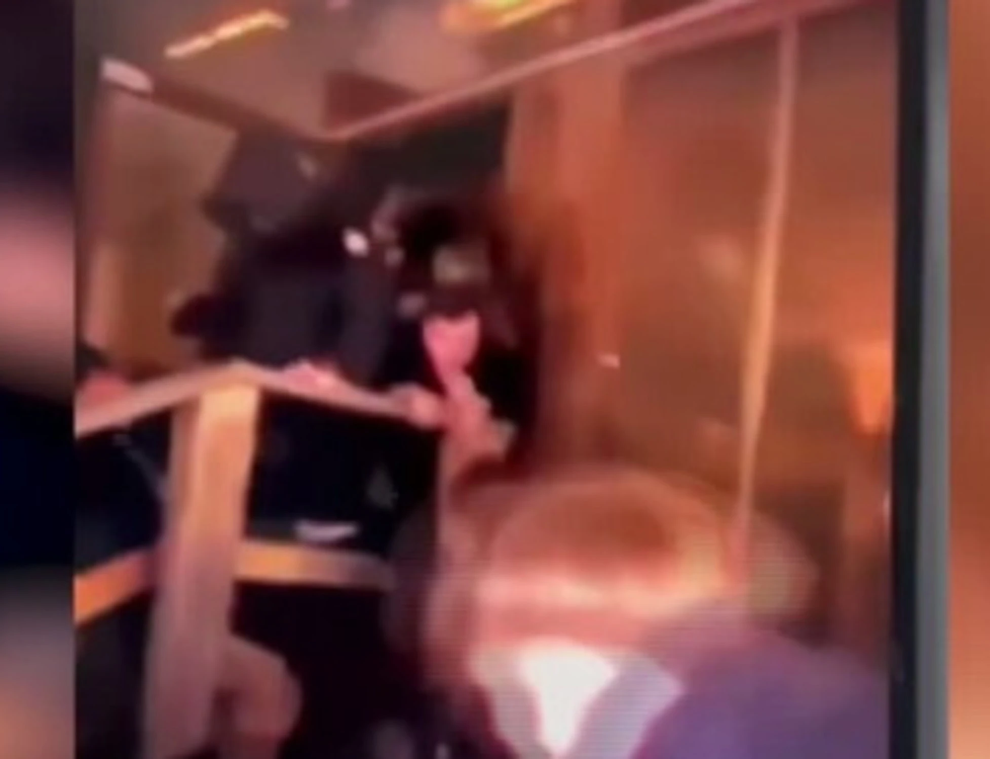 Crans-Montana, l'orrore nel video: "Jessica calpestava i cadaveri"