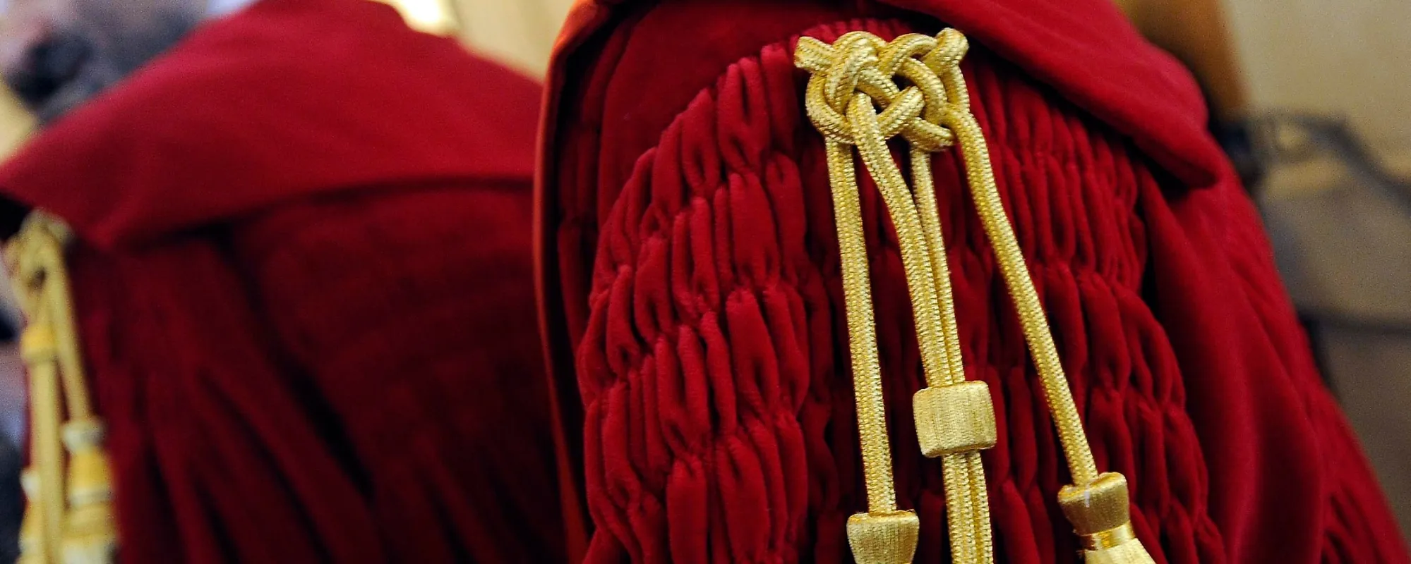 Leggi l'articolo: Bufera sulla pm del caso Pozzolo: con cosa si presenta in Aula. Esplode il caso