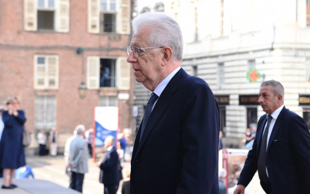Mario Monti, bastonata a Luigi Di Maio: "Se l'Italia oggi è messa così male..."