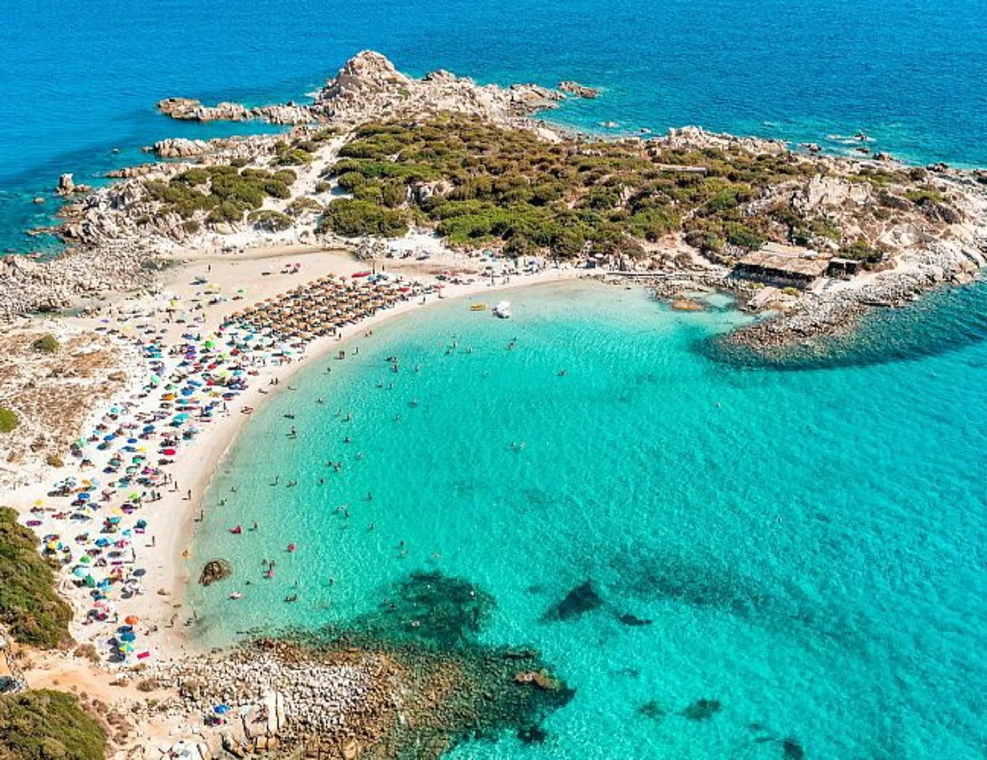 Leggi l'articolo: Ombrelloni solo per bimbi e anziani: altra follia in spiaggia