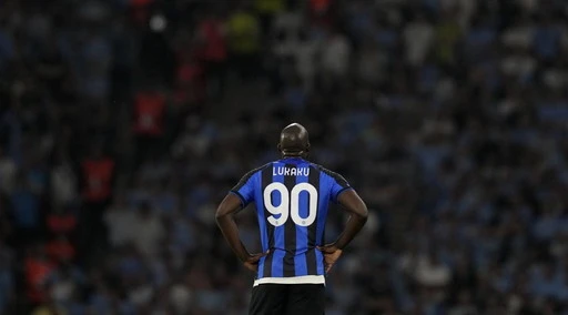 Lukaku, diktat all'Inter: "Entro questa data", il caso si complica