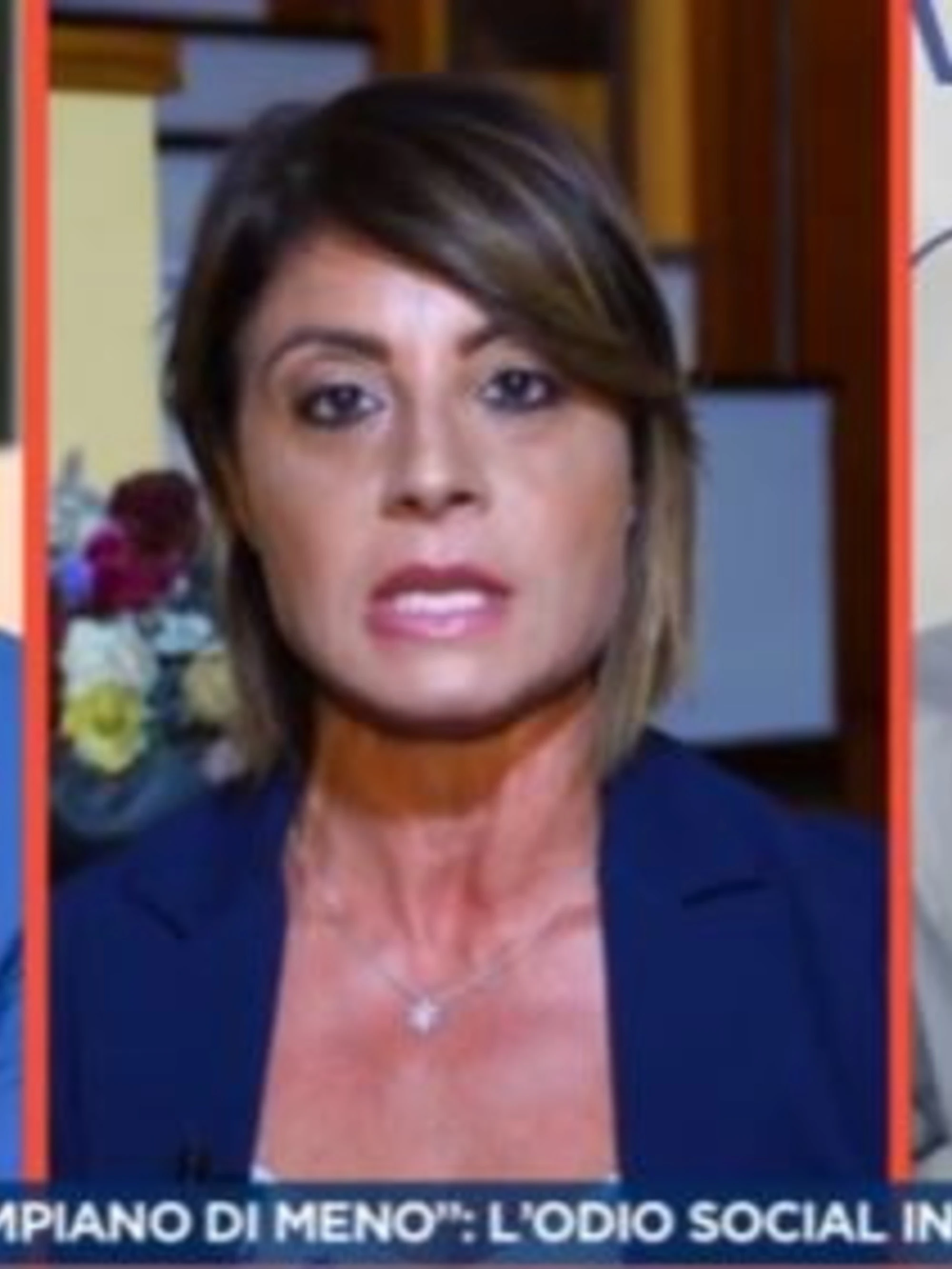 4 di sera, Gasparri smonta la grillina in tv: "Ma che dice?"