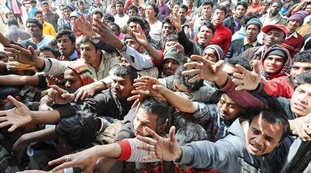 Ue, la vergogna taciuta: a chi dà soldi per il muro anti-immigrati. Ma l'Italia è costretta ad accoglierli tutti