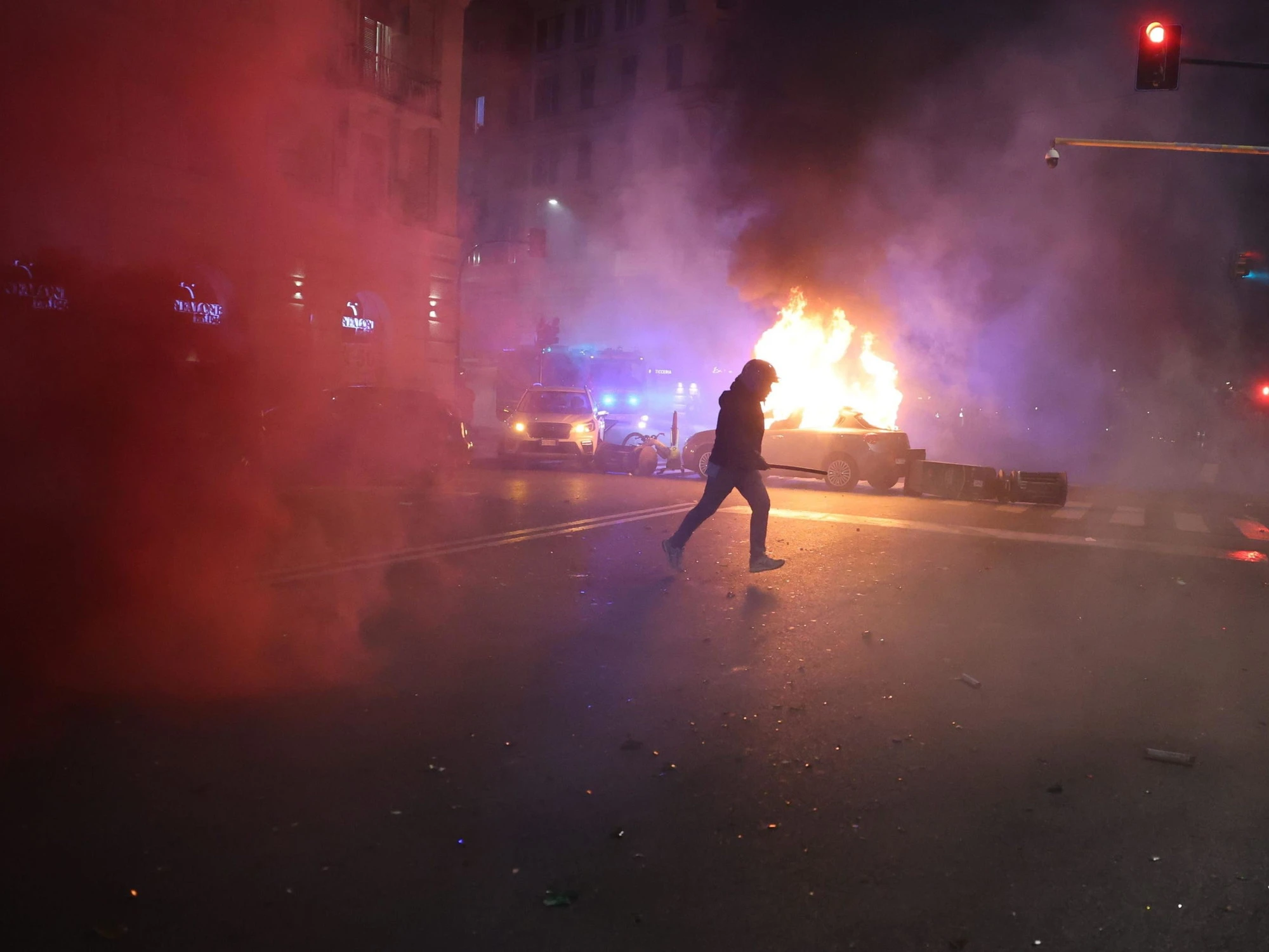 "Il Papa imbrattato? Ecco di chi è la colpa": Gasparri smaschera il "capetto rosso"