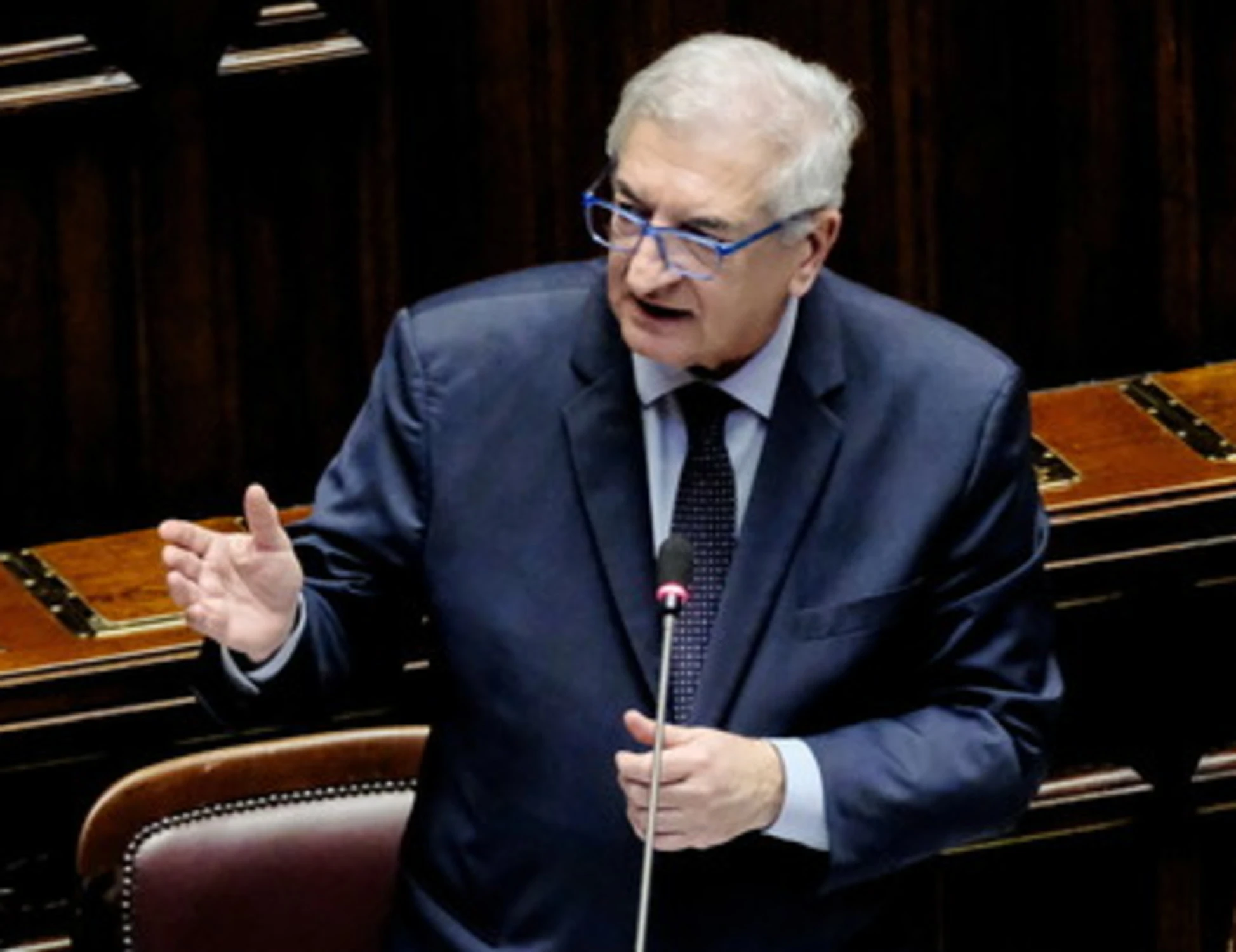 Tommaso Foti azzera la grillina: "Avvinazzati?"