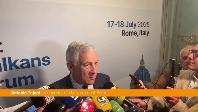 Kardinal Pizzaballa v Gazi s humanitarno pomočjo, Italija poziva k premirju