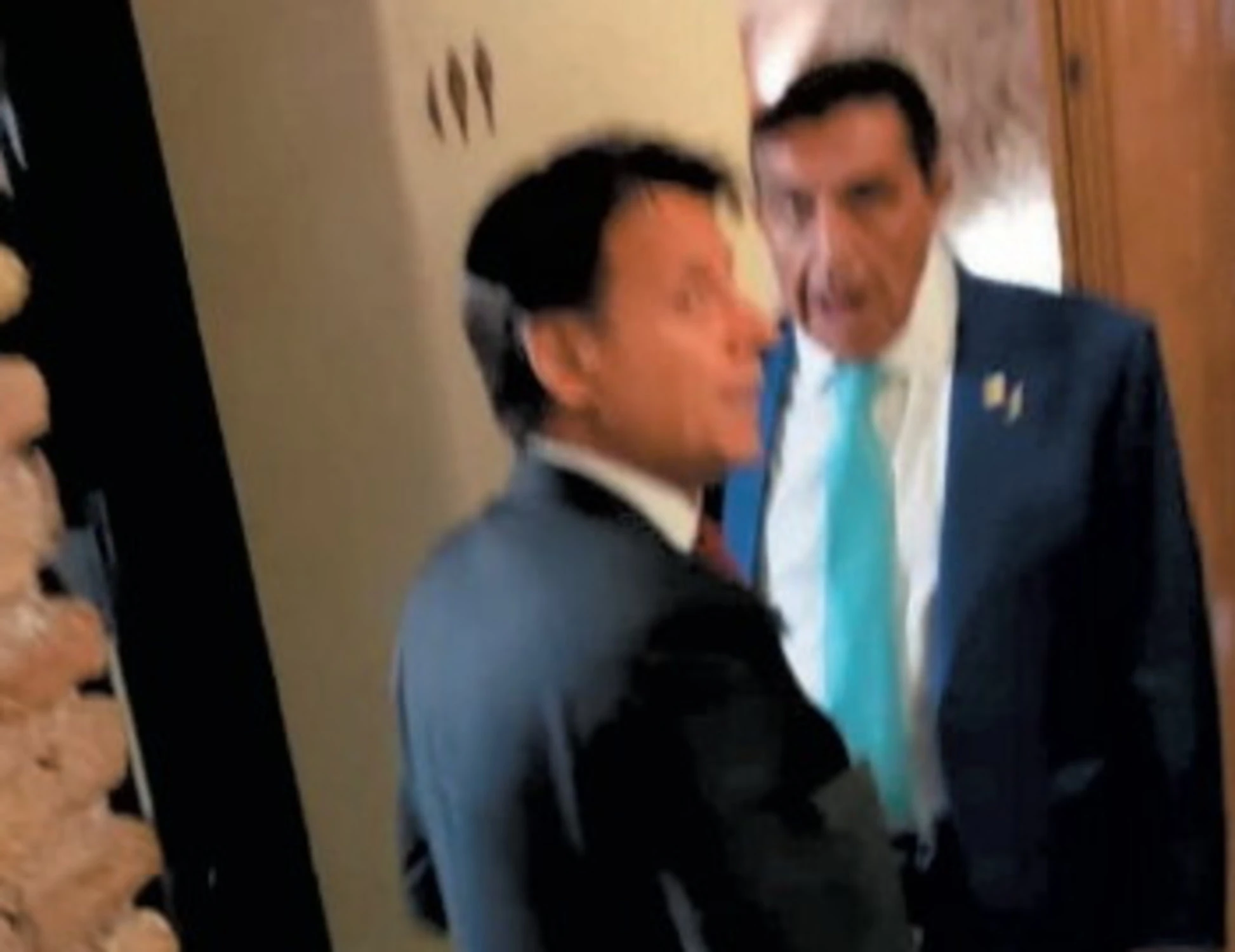 Giuseppe Conte, FdI lo inchioda dopo lo scoop di Libero: "Ipocrita, il moralista immobiliarista"