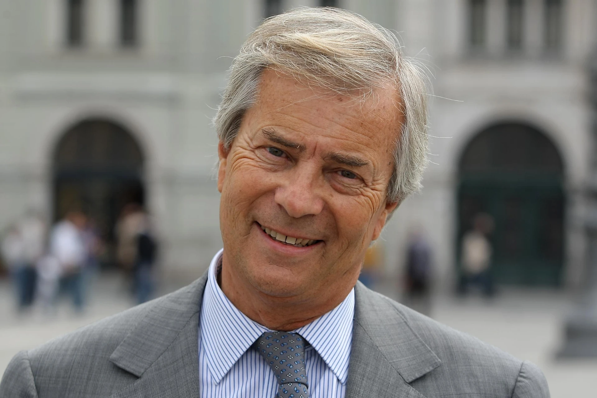 Il ritratto di Vincent Bolloré, l&apos;imprenditore francese interessato a Mediaset