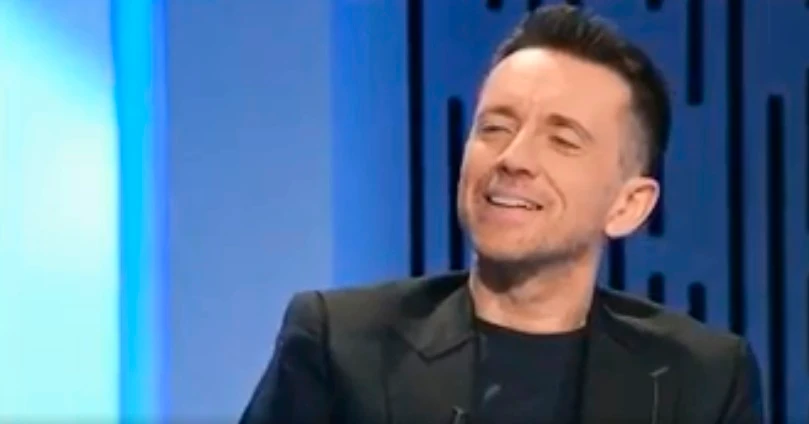 Andrea Scanzi a Otto e Mezzo "suggerisce" a Salvini come querelarlo: "Il titolo è la cosa più garbata"