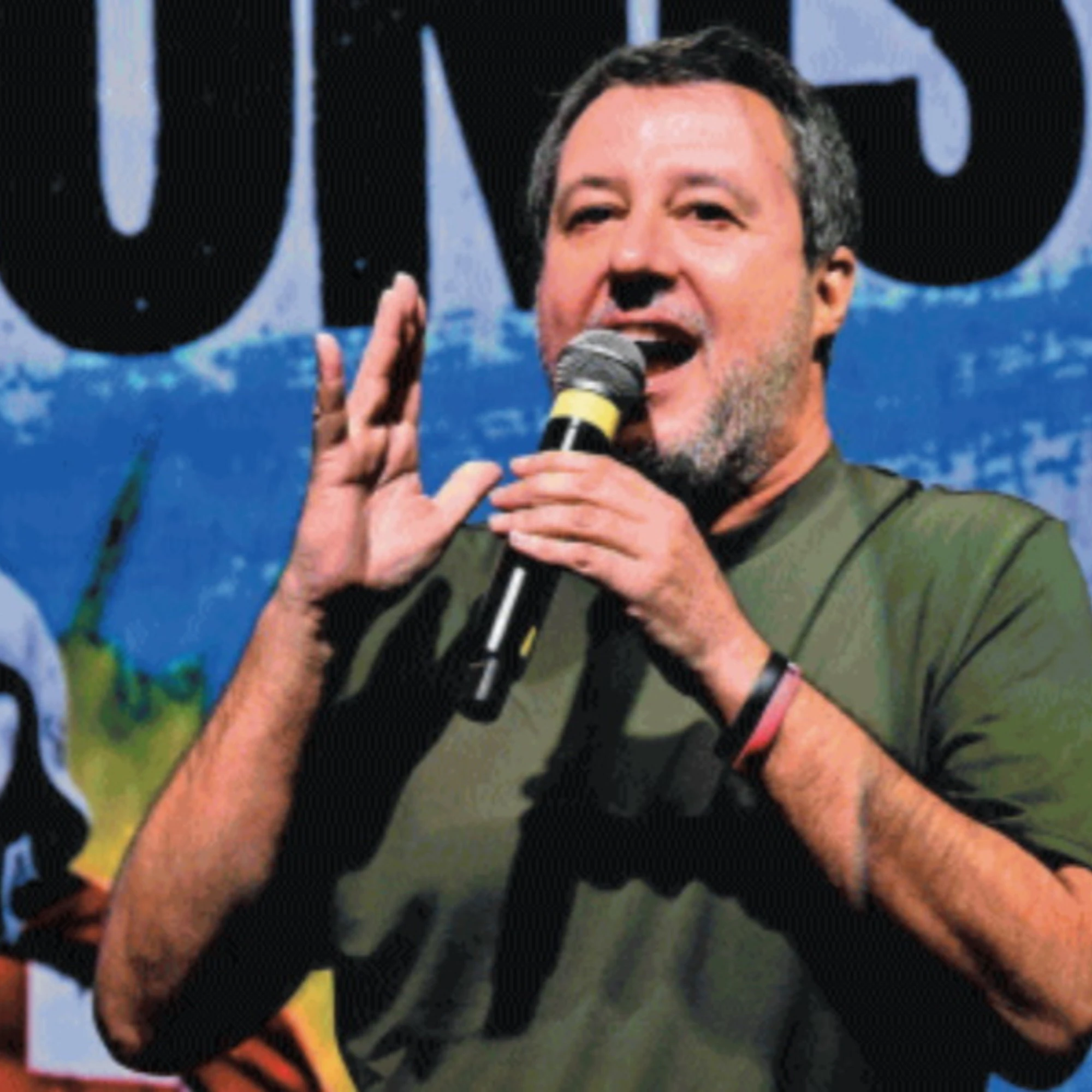 La Lega cerca la pace sul pratone di Pontida