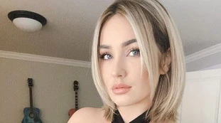 Stephanie Matto? Vende peti in vasetto, ecco quanto guadagna a settimana: cifre e video-choc