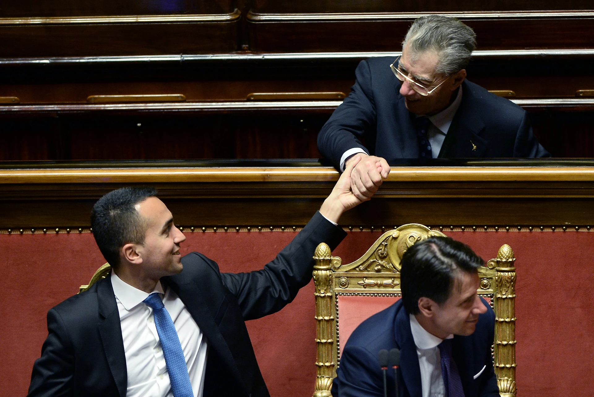 Umberto Bossi, quanto durerà il governo Conte: la profezia-massacro, perché Salvini rischia grosso