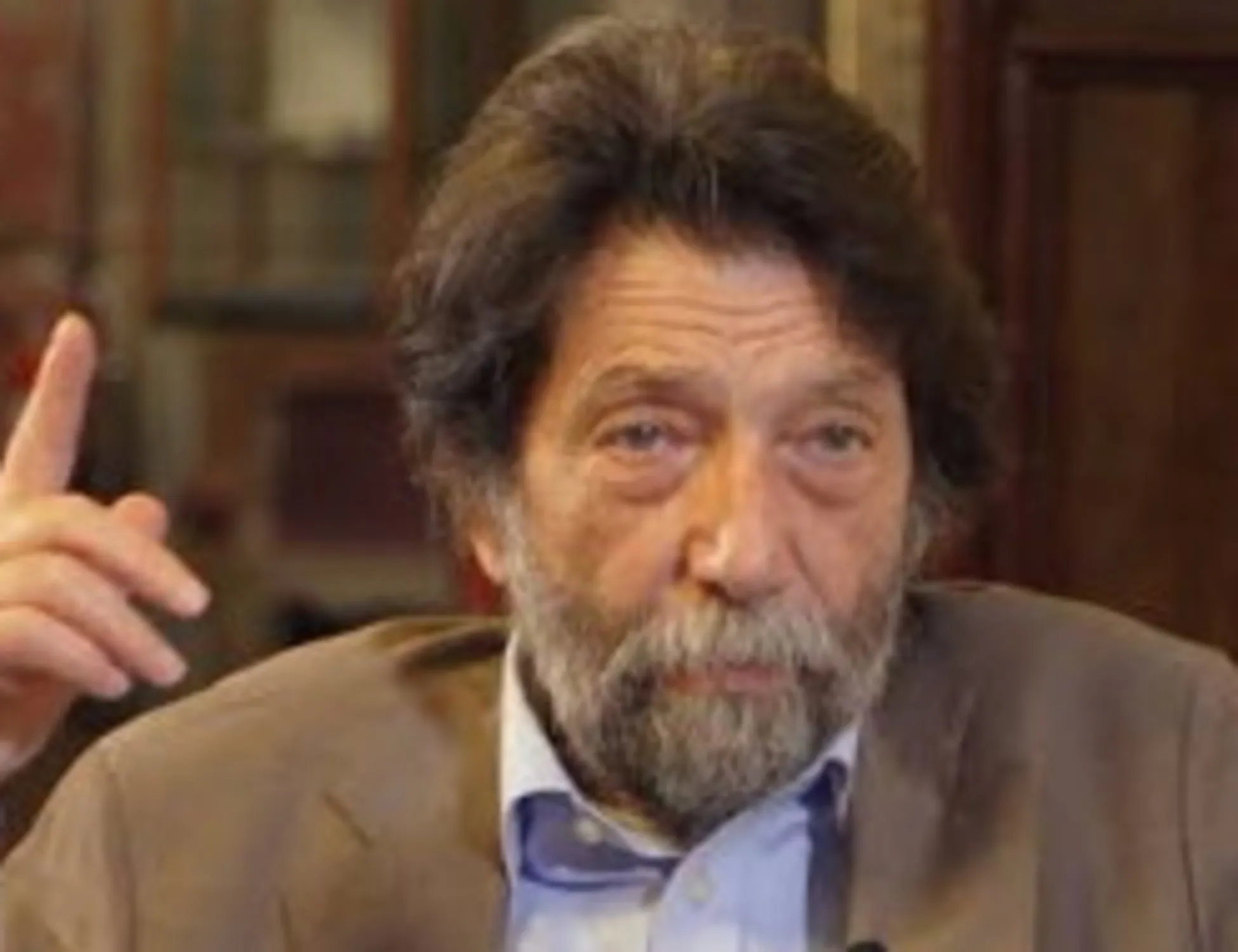Leggi l'articolo: "Putt***". Cacciari demolisce Pd e 5s. Poi il plauso a Meloni