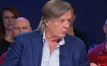 https://media.liberoquotidiano.it/0Rwwjpb8jAzs8xFWlXUSabh56dlwd1_Q996gFBtPIoo/width:800/quality:90/aW1hZ2VzLzIwMjYvMDUvMTgvMTEwNjM1NjczLWIwOTJhYmMyLWI1ZTEtNDUzMC1hOTIxLTZkOTgxMDhjNWI5Ny5qcGc.webp