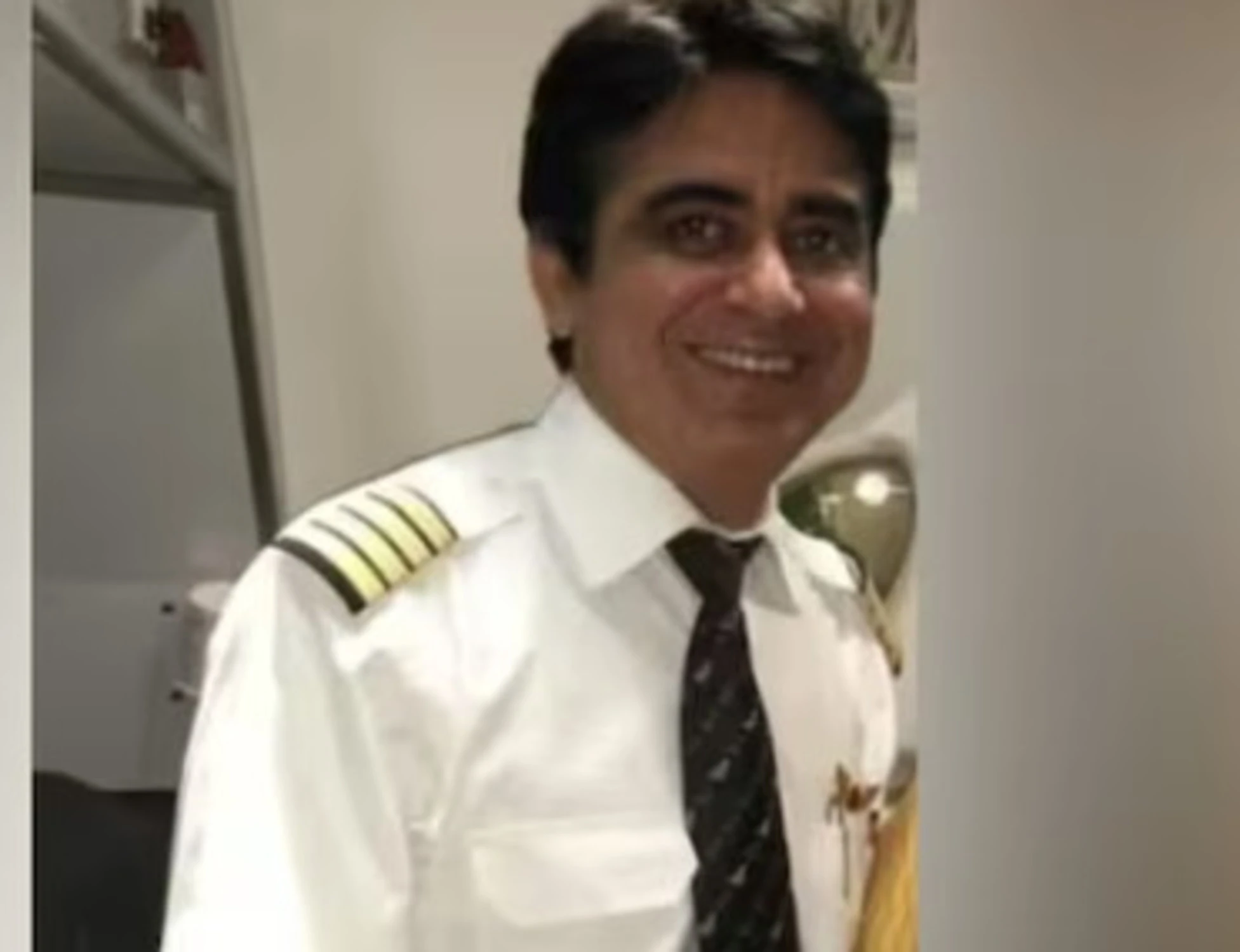 Air India, la confessione del pilota: "I colleghi non ne parlano, hanno paura"
