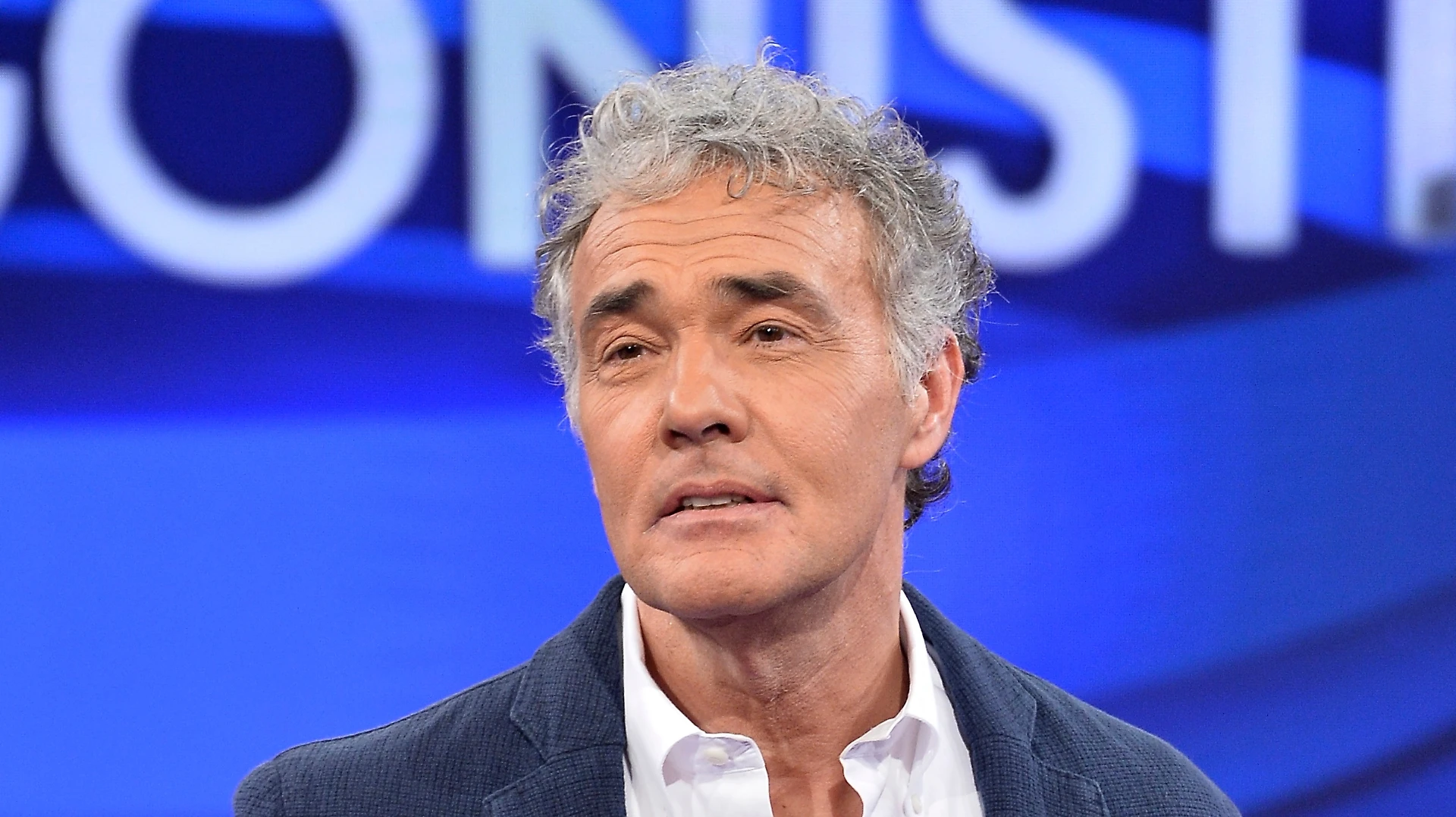 Massimo Giletti, Lele Mora primo ospite nella puntata su La7: la sfida a Fabio Fazio e alla Rai
