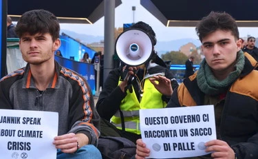 https://media.liberoquotidiano.it/0WdcD1jj9bFemblKYEnjGbasGPim9OfueH4o-nI2Ssc/width:800/quality:90/aW1hZ2VzLzIwMjUvMTEvMTQvMTk0MjEyMTE3LTU5N2I1ODllLTQ2MzktNGMxMC04ZmEzLTEyNzU4ZjgwODdiOC5qcGc.webp