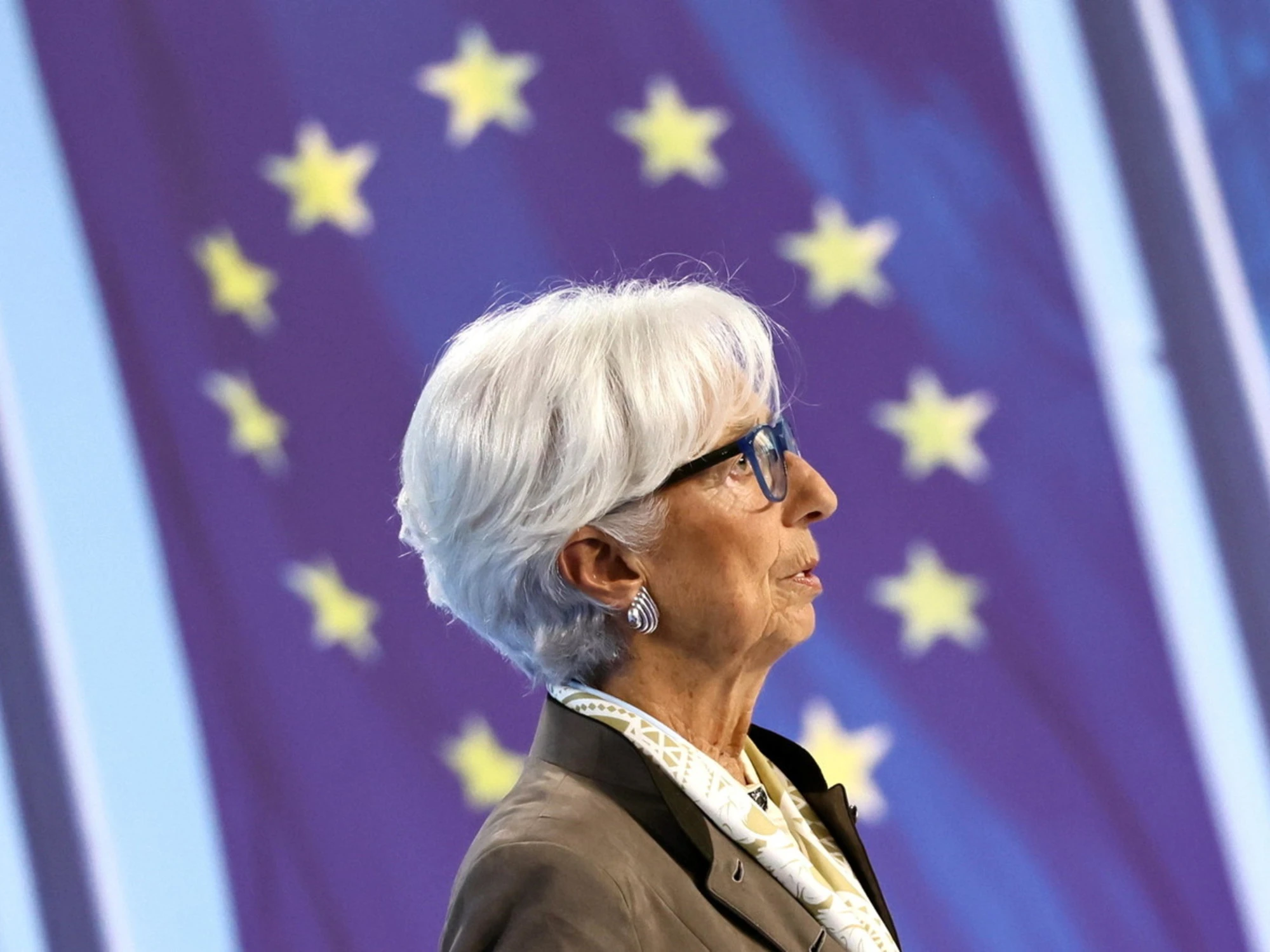 Christine Lagarde, la denuncia per "clima intimidatorio": trema la Bce