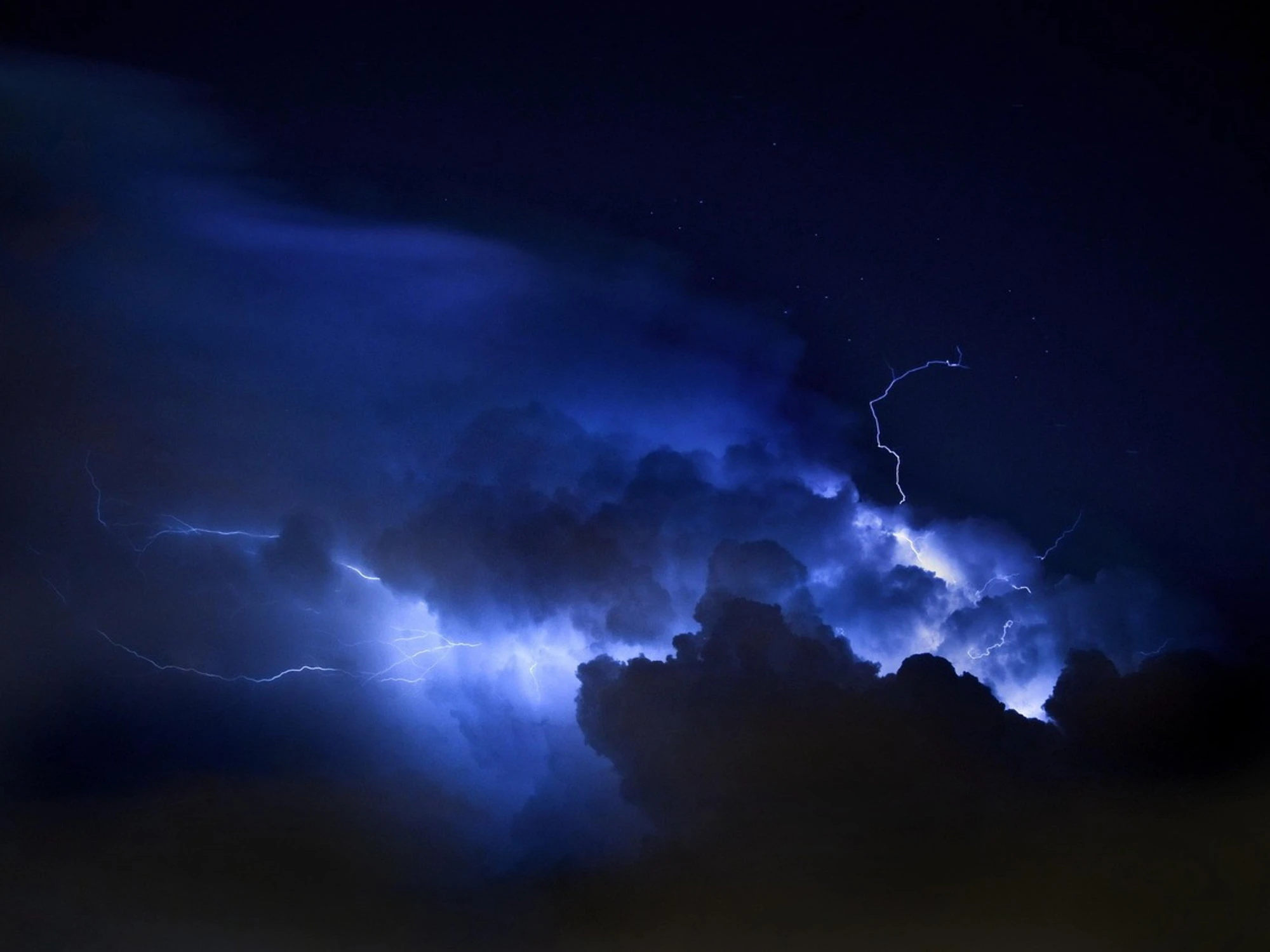 Meteo, la tempesta Oriana è sull'Italia: attenzione, dove scatta l'allerta arancione
