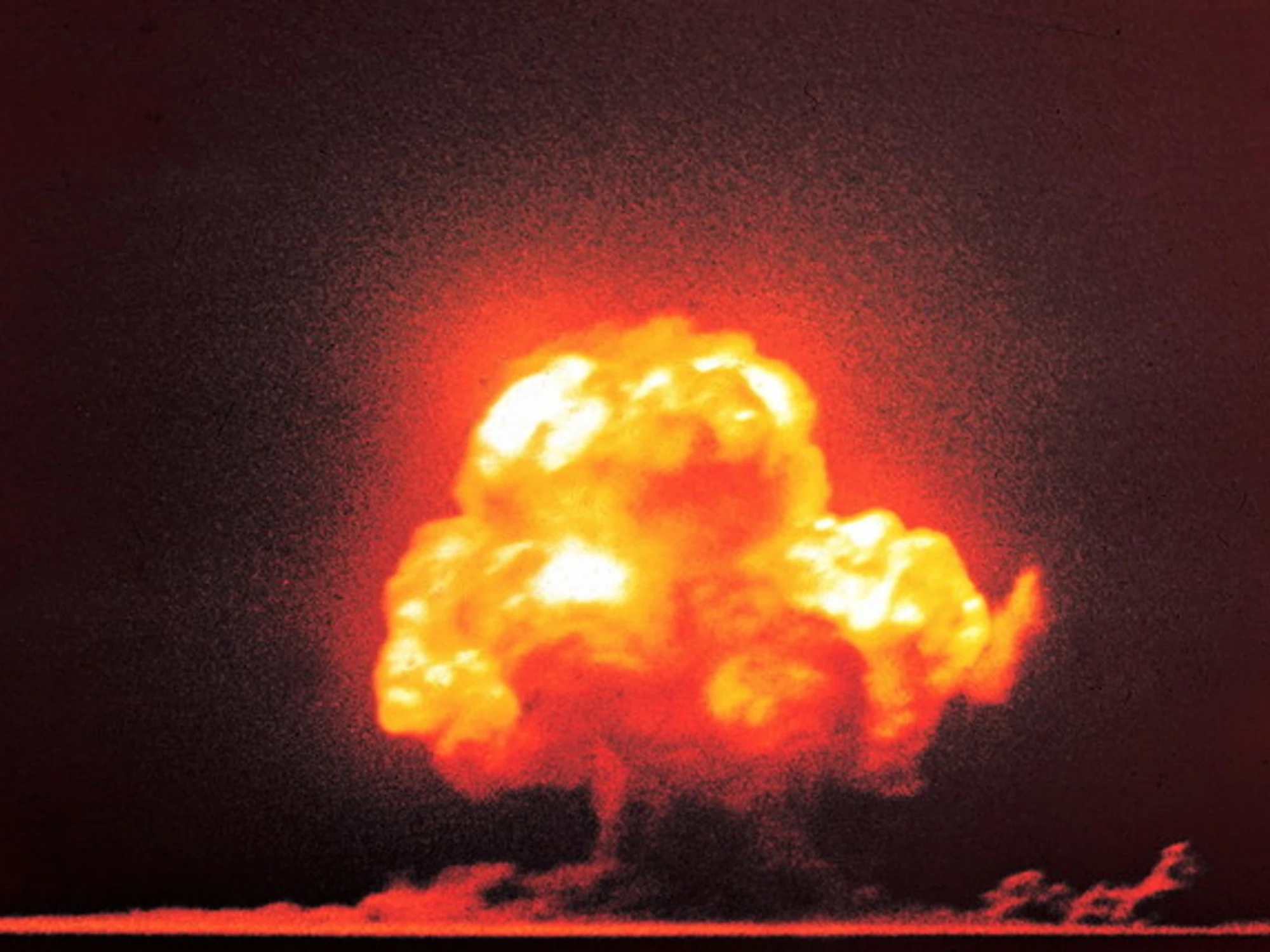 Prima bomba atomica, il materiale "alieno" trovato nei resti: 81 anni dopo, la scoperta