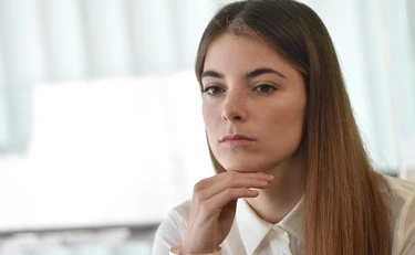Giulia Innocenzi scatenata, chi vuole fuori da Report
